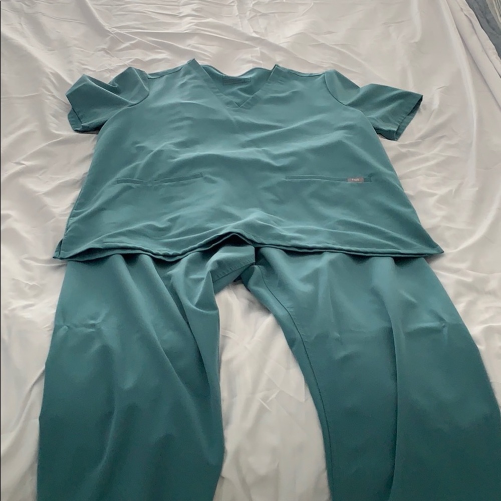 XXL Tall Hydrogreen Scrub Set